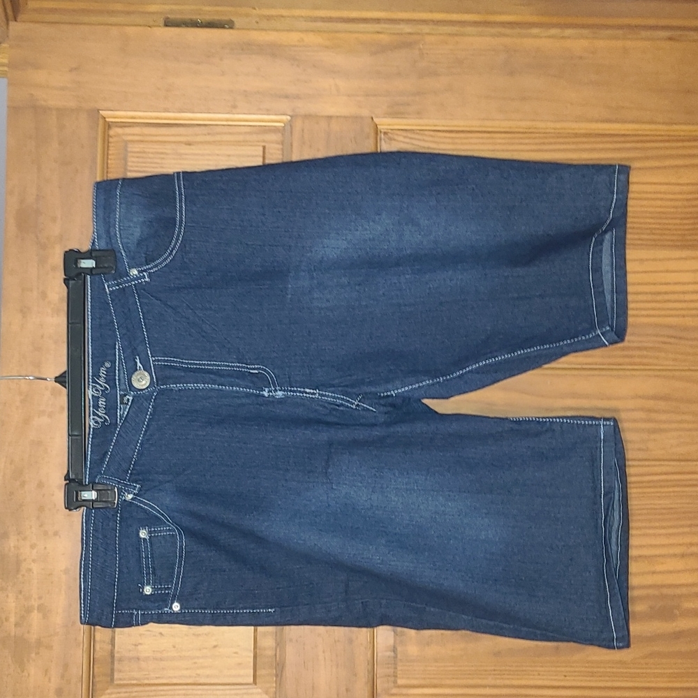 Yom Yom plus denim shorts